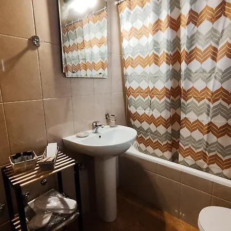 דירה The Spot Of Village Levídhion